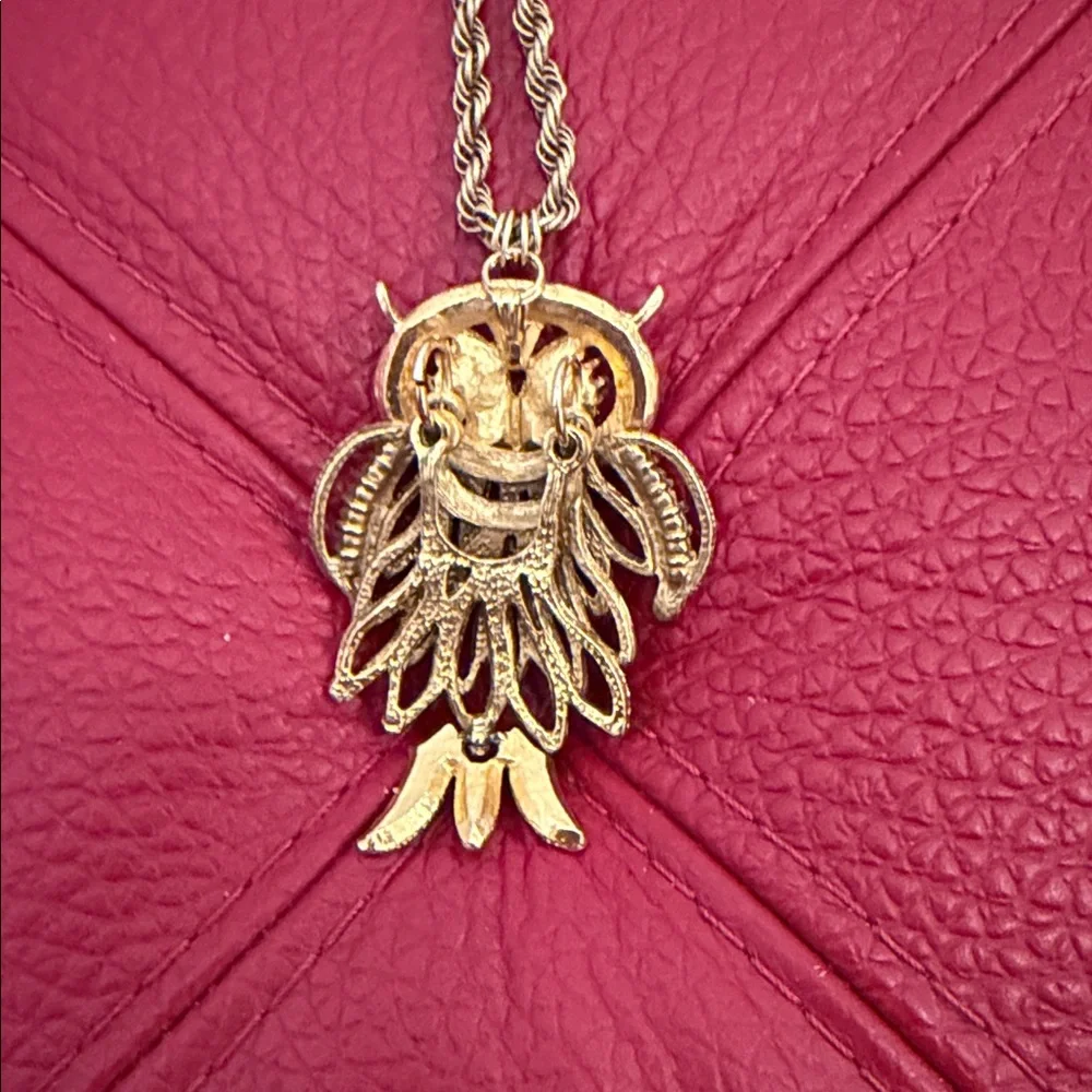 Vtg Goldtone With goldtone Rhinestones movement Owl Pendant Necklace - Picture 8 of 9